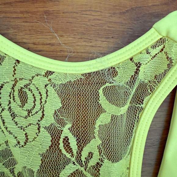 Crowned Athletics Enchanted Rose Athletic Tank and Leggings Size M - Picture 8 of 12